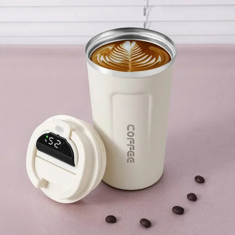 Taza de café con pantalla térmica
