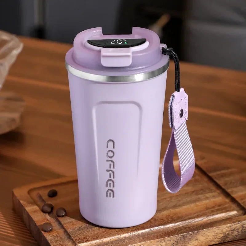 Taza de café con pantalla térmica